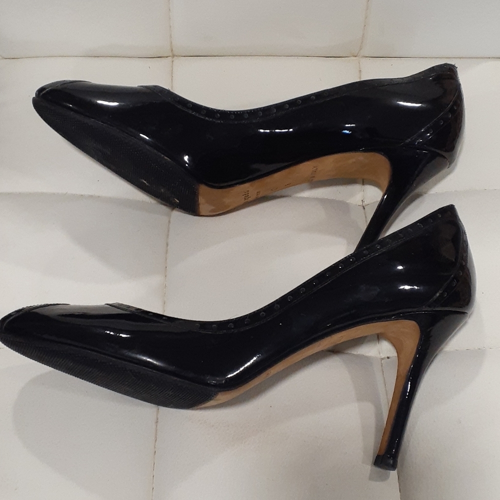 Kate spade shinny patent leather heels size 10B